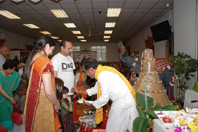 Mr Pratapbhai Khunti & Family - (Swastik Traders and Millers) donated all the ingredients Mr Pratapbhai Khunti & Family - (Swastik Traders and Millers) donated all the ingredients